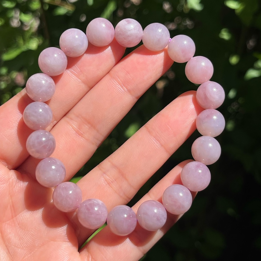 10.5mm stretchable purple rose quartz bracelet